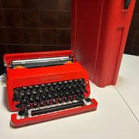 SET  2 MACCHINE DA SCRIVERE OLIVETTI VINTAGE