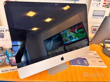 iMac 21.5” con Tastiera e Mouse