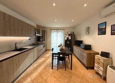 CASA SEMINDIPENDENTE A CASELETTE