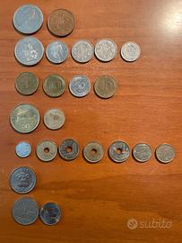 Gruppo di 23 monete estere di circa 40 anni fa