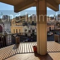 Appartamento 7 vani con garage a Giarre centro