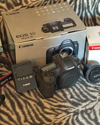 Canon EOS 5D mark iii + obiettivo canon 40mm