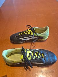Scarpe da calcio marca Adidas