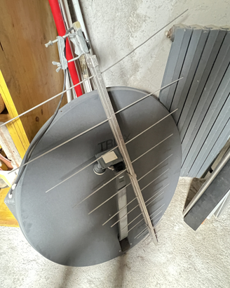 Parabola Astra e Antenna