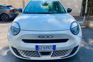 Fiat 600 Hybrid 145 CV DCT MHEV Pop