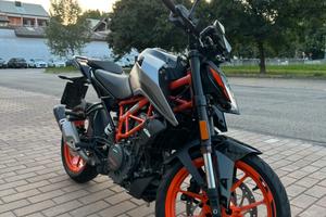 Ktm Duke 390 Silver