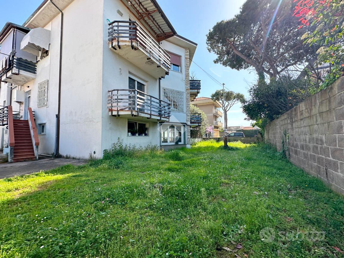 Subito – Tecnocasa – STUDIO MARINA srl – 6 LOCALI A CARRARA  #finsubito richiedi mutuo fino 100%