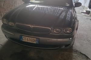 Jaguar X-Type