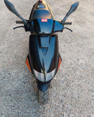 Aprilia SR 50 Max Biaggi Replica originale