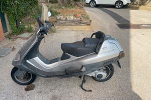 Piaggio Hexagon 180 4T