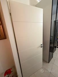 Porta battente bianca