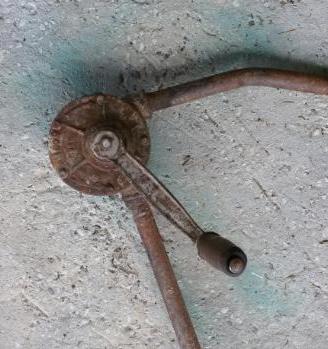Vecchia pompa x travasare