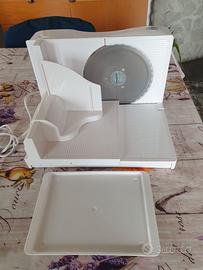 AFFETTATRICE  elettrica - Termozeta