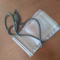 Bracciale sfigmomanometro per misurare pressione