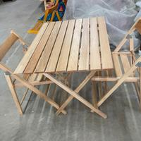Set 1 tavolo e 2 sedie color legno pieghevoli