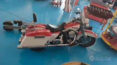 Harley-davidson FLHRC Road King Classic