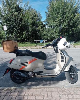 Vespa GTV 300 FARO BASSO 