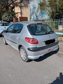 auto Pegiout 206