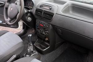 punto van 2008
