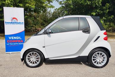 Smart ForTwo 1000 52 kW MHD cabrio passion