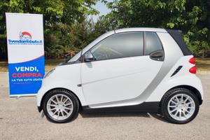 Smart ForTwo 1000 52 kW MHD cabrio passion