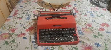 olivetti lettera 32 rossa