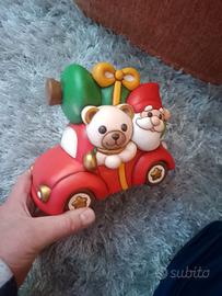 THUN, Teddy e Gnomo Oliver con Macchina in Ceramic