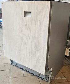 LAVASTOVIGLIE SMEG 13 COPERTI A++ - RIGENERATA