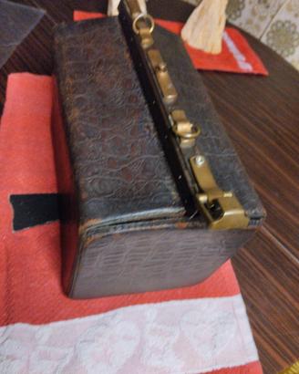 BORSA DA DOTTORE IN VERA PELLE DI COCCODRILLO 
