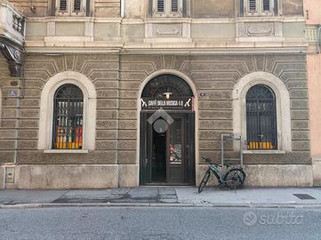NEGOZIO A TRIESTE