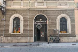NEGOZIO A TRIESTE