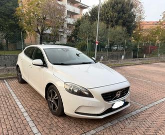 Volvo V40 1.6 Diesel Momentum (84 kW) 115 CV