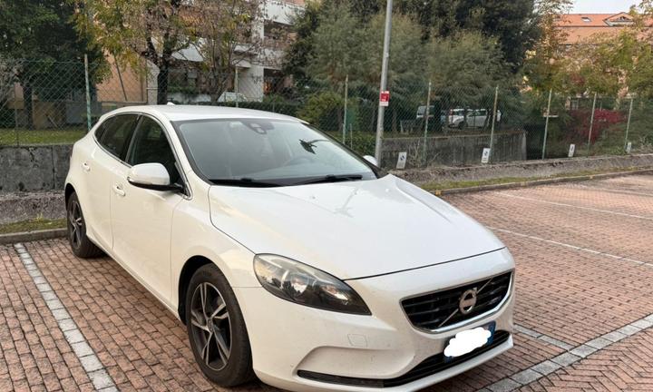 Volvo V40 1.6 Diesel Momentum (84 kW) 115 CV