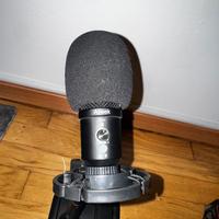 📌 Microfono USB Aveek – Con Supporto da Tavolo KK