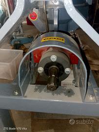 pellettatrice cubettatrice per legno e farine