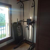 Attrezzo dorsali,pettorali,braccia, addominali 