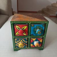 Cassettiera portagioie portaspezie indiano 