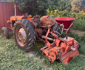 Trattore massey ferguson 40cv