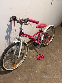 Bici B-twin Dechatlon bambina