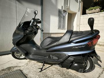 Yamaha Majesty 250 SOLO 13.000 km