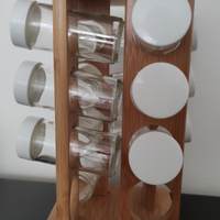 Portaspezie girevole di legno per 16 barattoli