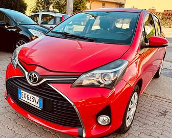 Toyota Yaris 1.3 5 porte Lounge OK NEOPATENTATI