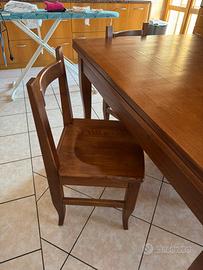 Tavolo in legno massello