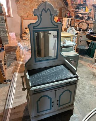 Mobile Specchiera e comodini vario tipo