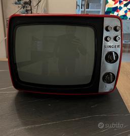 TV Singer Rosso space age