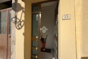 CASA SEMINDIPENDENTE A PIETRASTORNINA