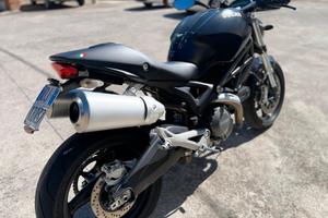 Ducati Monster 696