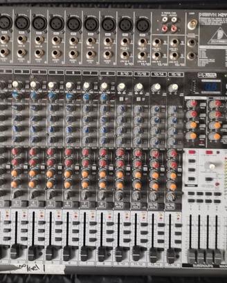 MIxer Audio Behringer xenyx x2442us