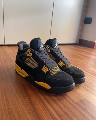 Jordan 4 Thunder Yellow/Black Gialle/Nere