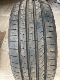 Gomma Hankook 215/40R17